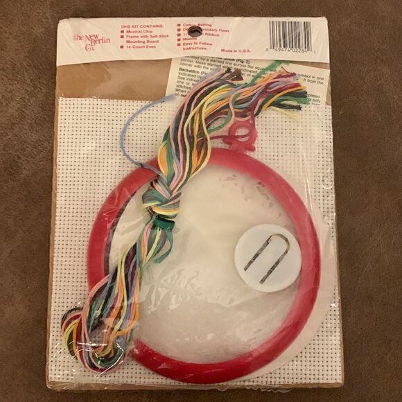 Cross Stitch Christmas Tree Noel Ornament Kit Made in USA NWT Vintage Musical - Picture 3 of 4